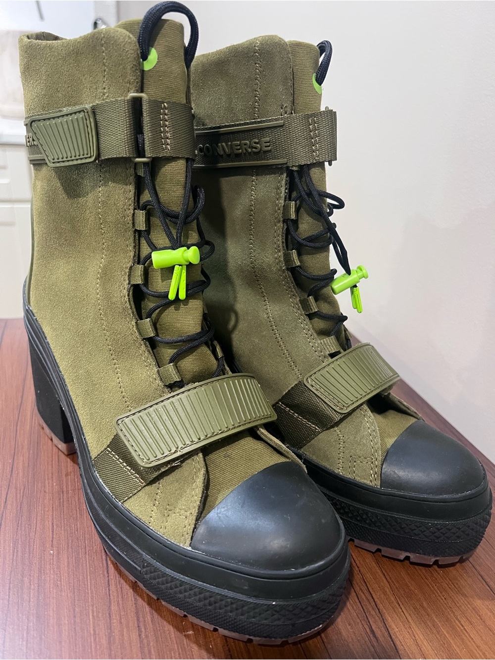 Converse Chuck Taylor All Star GR82 Platform Combat Boots Dark Moss Green 10